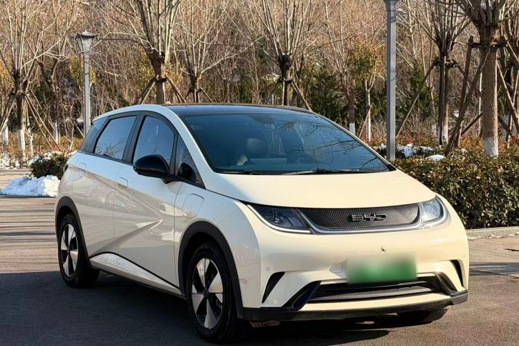 Used BYD Dolphin 2023 420 km Fashion Edition
