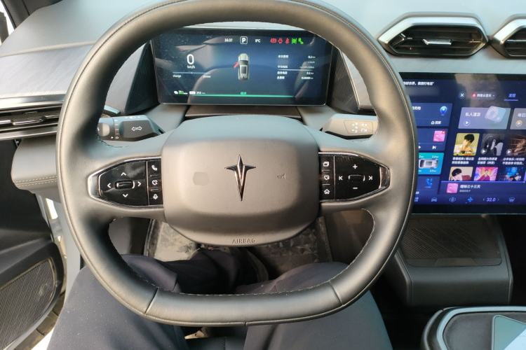 Used  06 2025 Model 520km