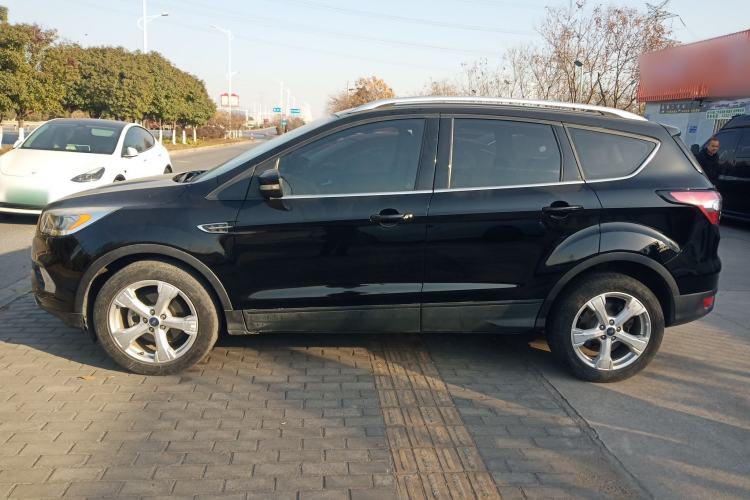 Used Ford Kuga 2017 EcoBoost 180 Two-Wheel-Drive Tiger Leap Model