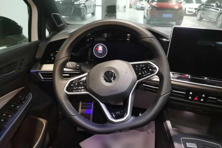 Used Volkswagen Golf 2025 300TSI R-Line