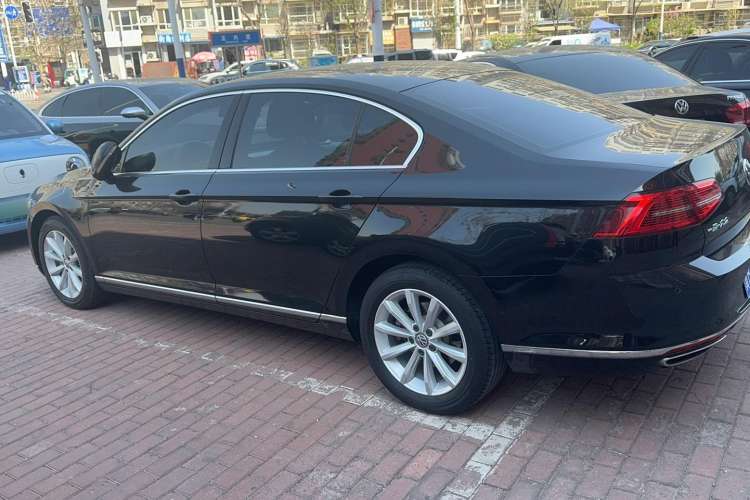 Used Volkswagen Magotan 2019 330TSI DSG Leading Edition China V Standard