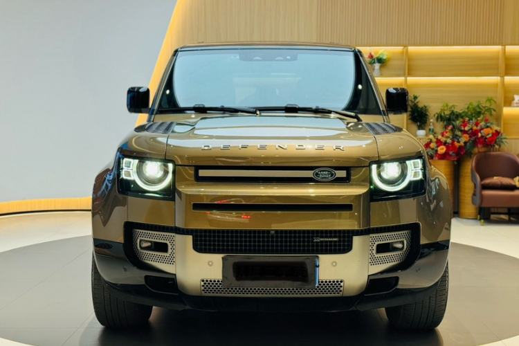 Used Land Rover Defender 2023 Facelift 110 3.0T P400 X-DYNAMIC HSE
