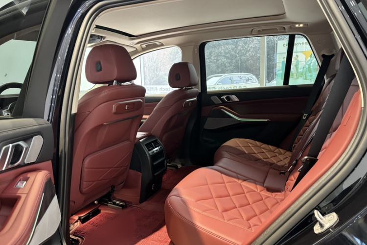 Used BMW X5 2023 xDrive 30Li Luxury M Sport Night Edition Package