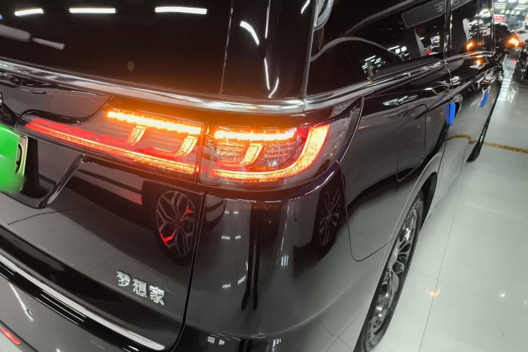 Used VOYAH Dream 2022 Low-Carbon Edition Dream+ Smart Enjoyment Package
