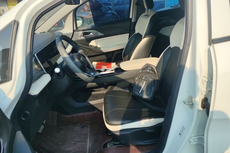 Used Geometry E Firefly 2024 301km Starlight
