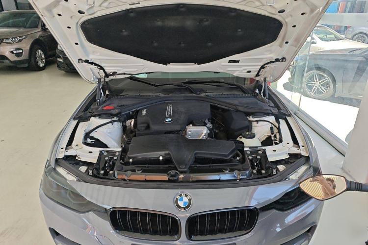 Used BMW 3 Series 2016 320Li Ambition Model
