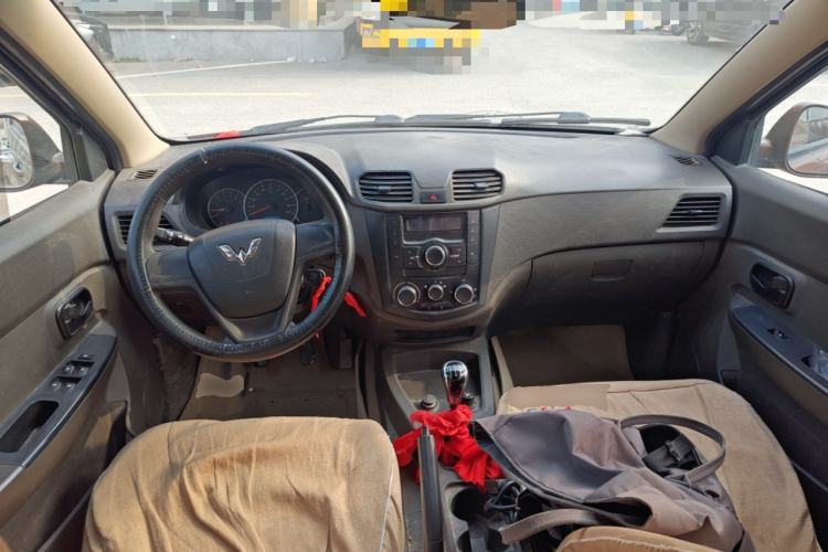 Used Wuling Hongguang 2015 1.5L S Base Model China IV