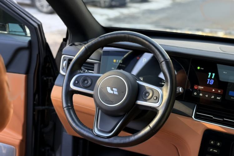 Used Li Auto ONE 2020 Extended-Range 6-Seater Version
