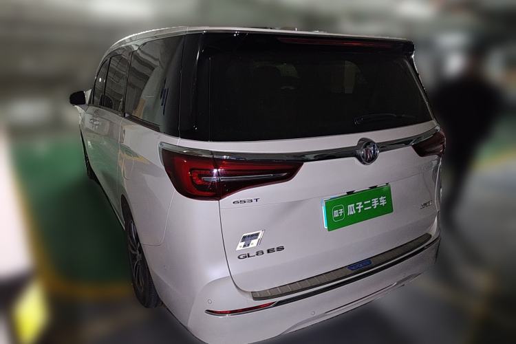 Used Buick GL8 2022 ES Landtrek 653T Luxury Edition
