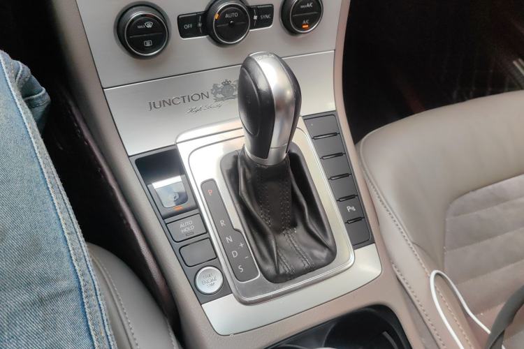 Used Volkswagen Magotan 2015 1.8TSI Luxury Model