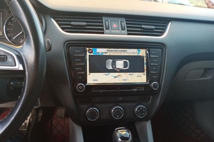 Used Skoda Octavia 2015 1.6L Automatic Yijun Edition
