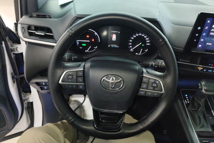 Used Toyota Sienna 2021 2.5L Hybrid Premium Edition
