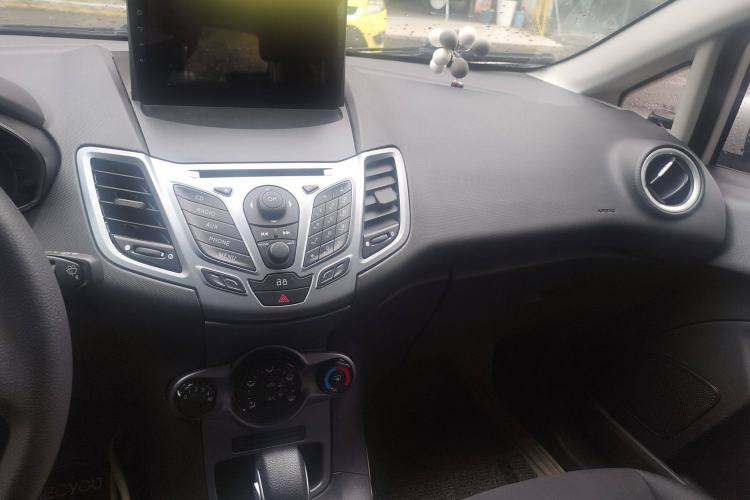 Used Ford Fiesta 2013 Hatchback 1.5L Automatic Fashion Edition
