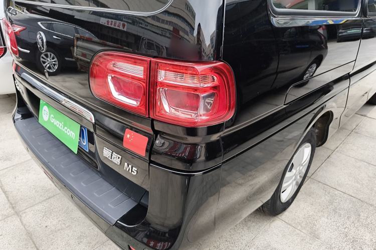 Used FORTHING Lingzhi 2023 M5L 1.6L Base Model 7 Seats
