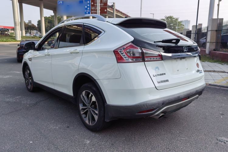 Used Luxgen U6 SUV 2015 1.8T ZhiZun Model
