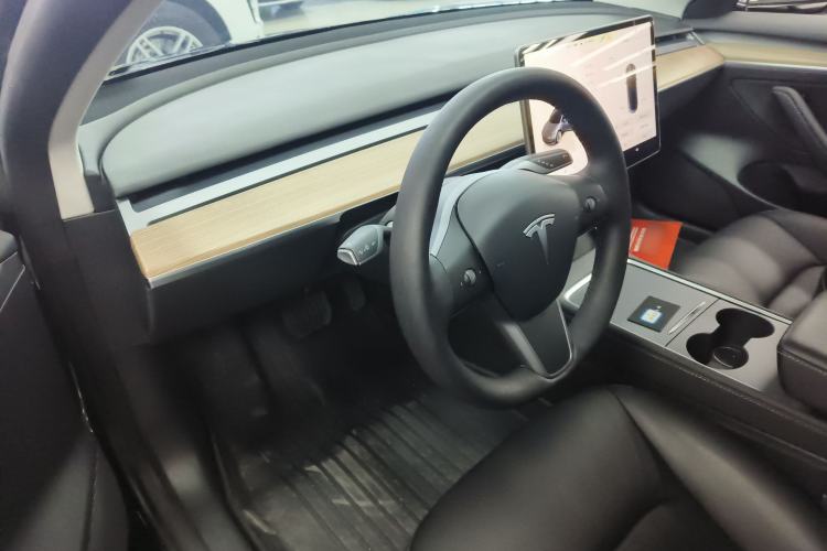 Used Tesla Model 3 2022 Rear-Wheel-Drive Version
