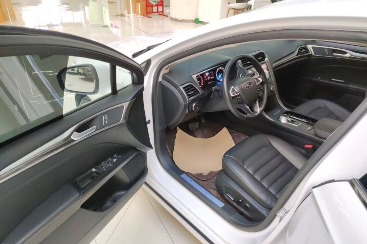 Used Ford Mondeo 2018 EcoBoost 180 Smart Control Fashion Model China VI Standard
