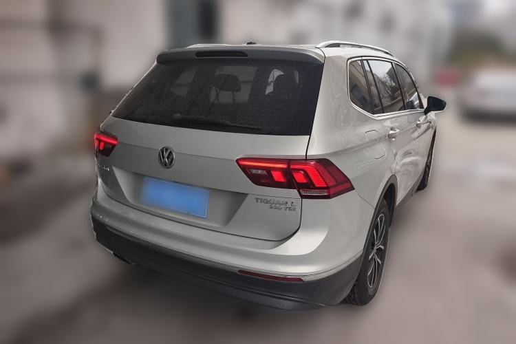 Used Volkswagen Tiguan L 2017 330TSI Automatic Two-Wheel Drive Luxury Edition