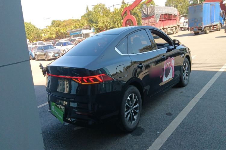 Used BYD Qin PLUS 2024 HONOR Edition DM-i 55KM Leading Model
