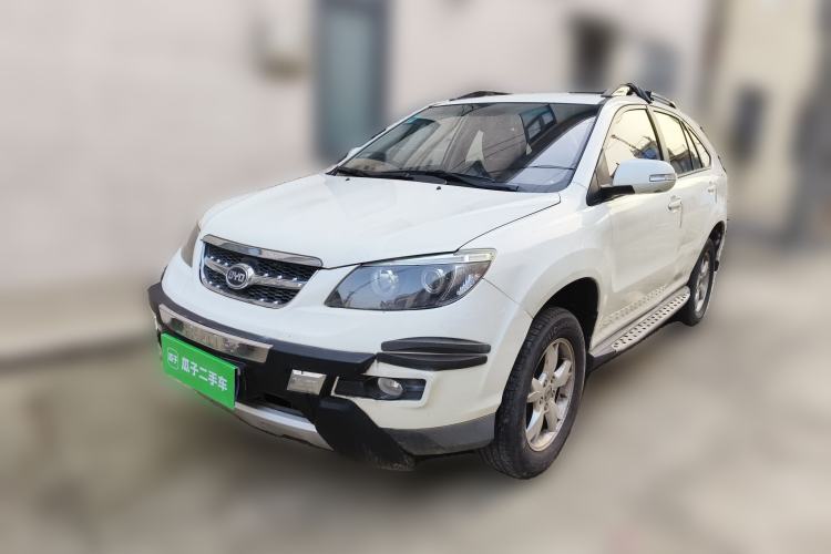 Used BYD S6 2014 2.0L Manual Luxury 5-Seater
