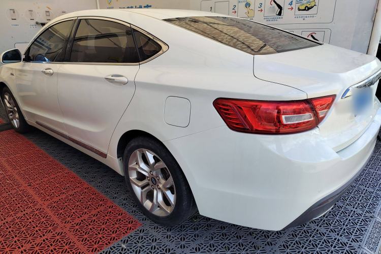 Used Geely Auto Emgrand GT 2015 1.8T Premium Model
