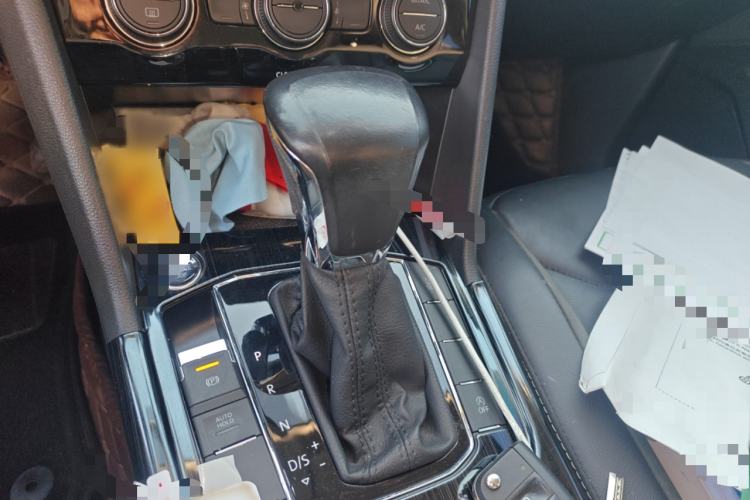 Used Volkswagen Tiguan L 2018 330TSI Automatic Two-Wheel Drive Luxury Edition
