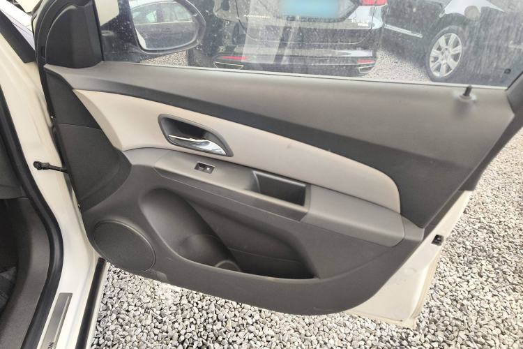 Used Chevrolet Cruze 2014 1.6L SL Millionth Anniversary Edition AT
