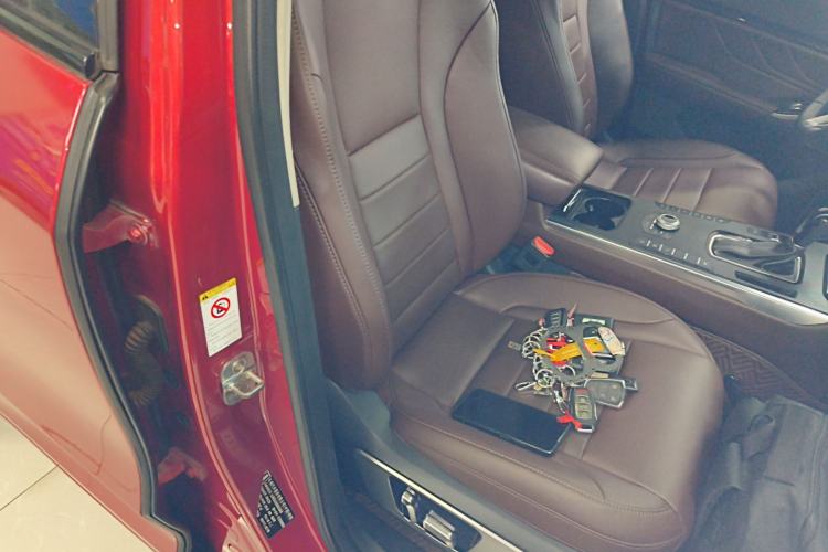 Used Wey VV5 2017 2.0T Ultra-Luxury Version
