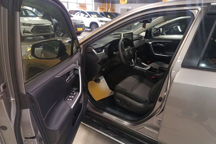 Used Toyota RAV4 2020 2.0L CVT Two-Wheel Drive Fashion Edition
