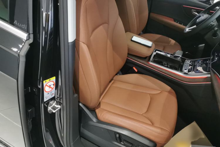 Used Audi Q7 2025 55 TFSI quattro S line Sport Edition
