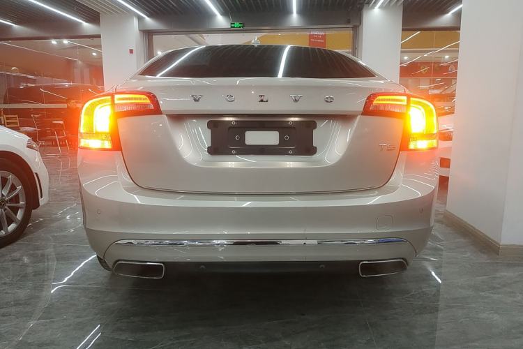 Used Volvo S60 2017 S60L T5 Intelligent Drive Edition
