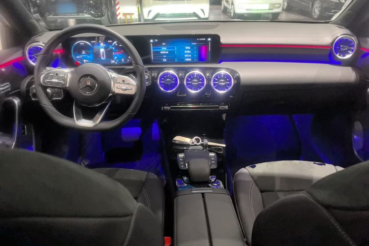 Used Mercedes-Benz A-Class 2022 Second Facelift A 200 L Sport Sedan Fashion Version