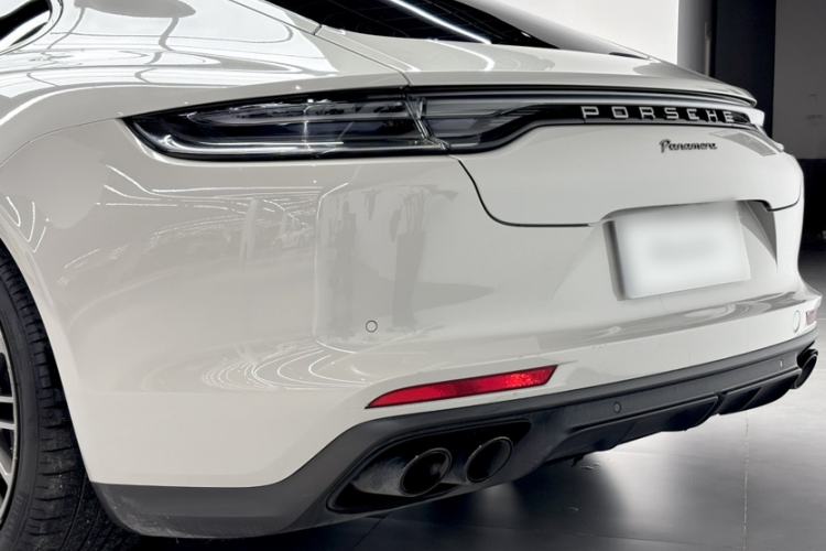 Used Porsche Panamera 2023 Facelifted Panamera 2.9T Platinum Edition
