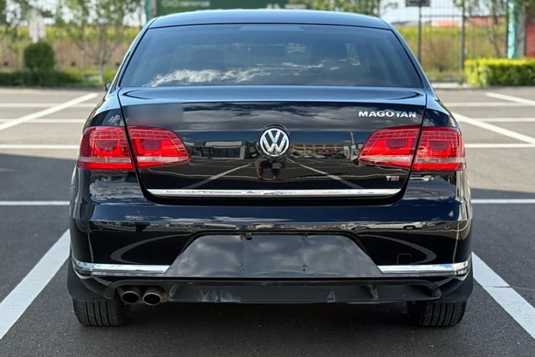 Used Volkswagen Magotan 2015 Facelift 1.8TSI Luxury Model
