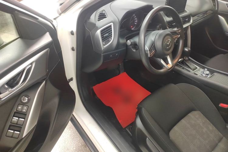 Used Mazda CX-4 2018 2.0L Automatic Two-Wheel Drive Blue Sky Dynamic Version China V Standard
