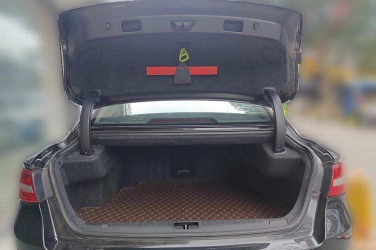 Used Geely Auto Emgrand GT 2015 1.8T Flagship Model