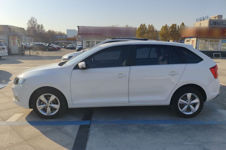 Used Skoda Rapid Spaceback 2019 1.5L Automatic Comfort Edition
