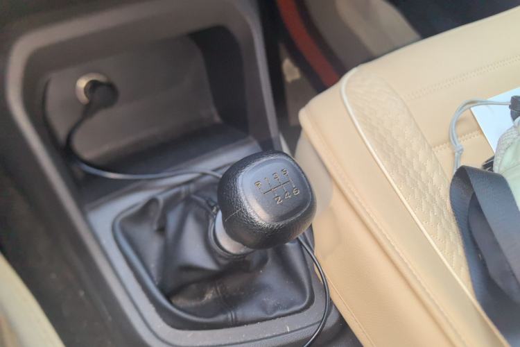 Used Wuling Hongguang V 2022 1.5L Enjoy Edition Electric-Powered LAR
