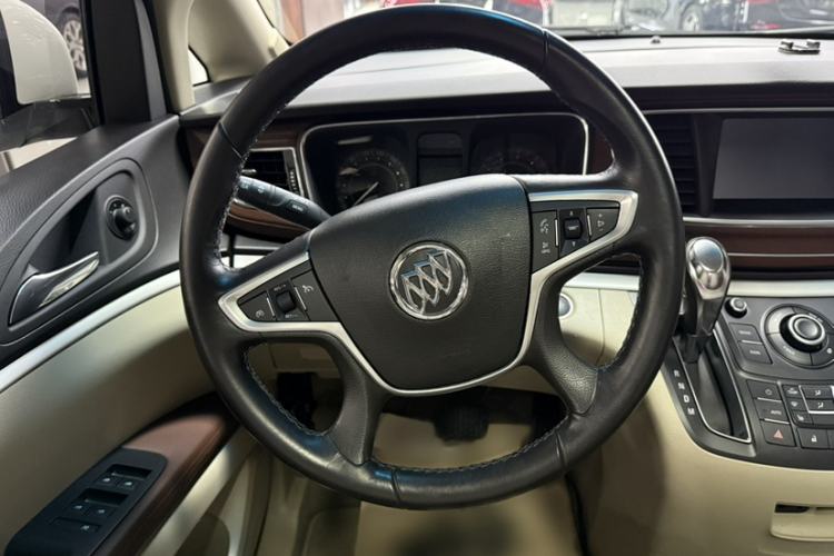 Used Buick GL8 2017 25S Prestige Version China V Standard
