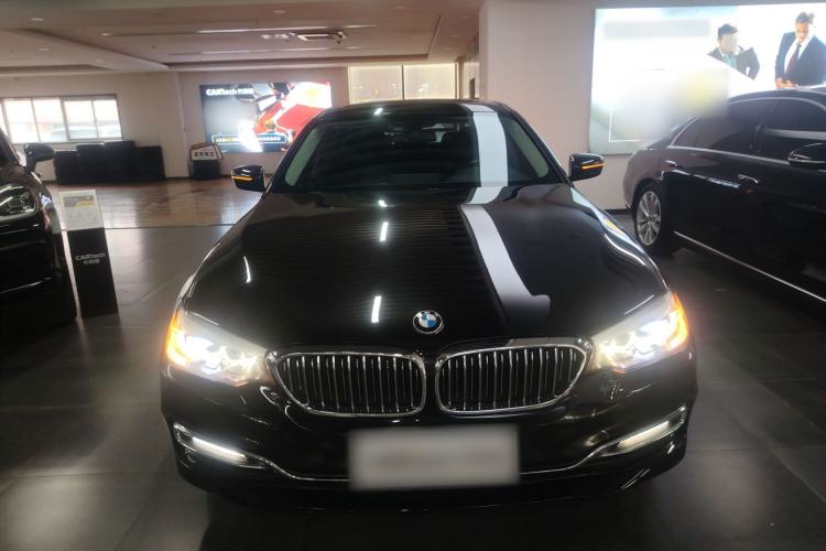 Used BMW 5 Series 2018 525Li Luxury Package
