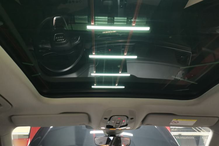 Used Audi Q5L 2022 40T Fashionable and Elegant Model