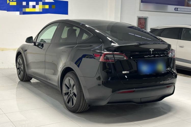 Used Tesla Model Y 2023 Rear-Wheel-Drive Version