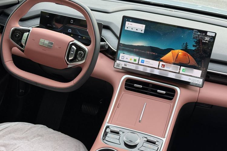 Used  L6 2025 EM-i 60km Exploration Edition
