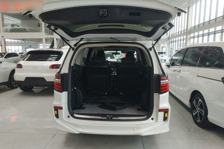 Used Honda Elysion 2016 2.4L Luxury Edition
