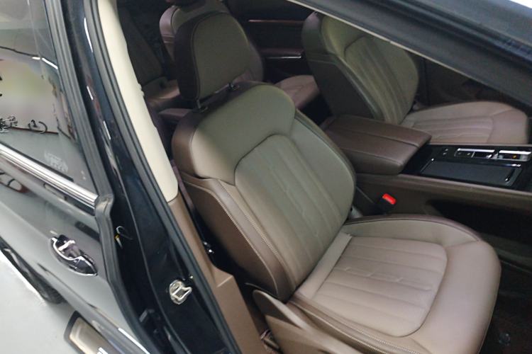 Used Volkswagen Viloran 2024 380TSI Luxury Edition