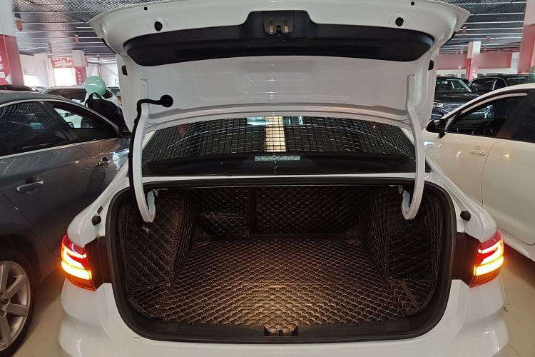 Used Volkswagen Lavida 2023 300TSI DSG Full-Comfort Edition
