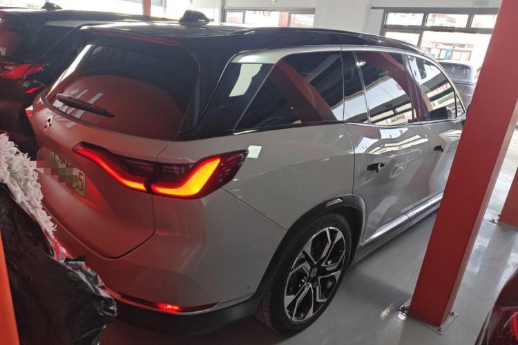 Used Nio ES8 2020 415 km Signature Edition 6-Seater Version
