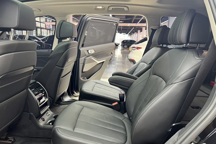 Used BMW X7 2021 xDrive40i Luxury Package with Leading Features