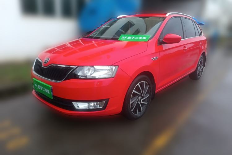 Used Skoda Rapid Spaceback 2014 1.6L Automatic Enjoyment Edition