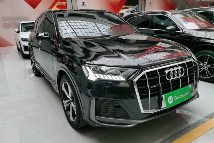 Used Audi Q7 2021 45 TFSI quattro S line Sport model